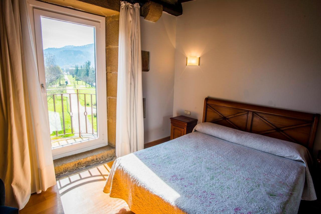 Hotel Palacio Atxega Usúrbil 外观 照片